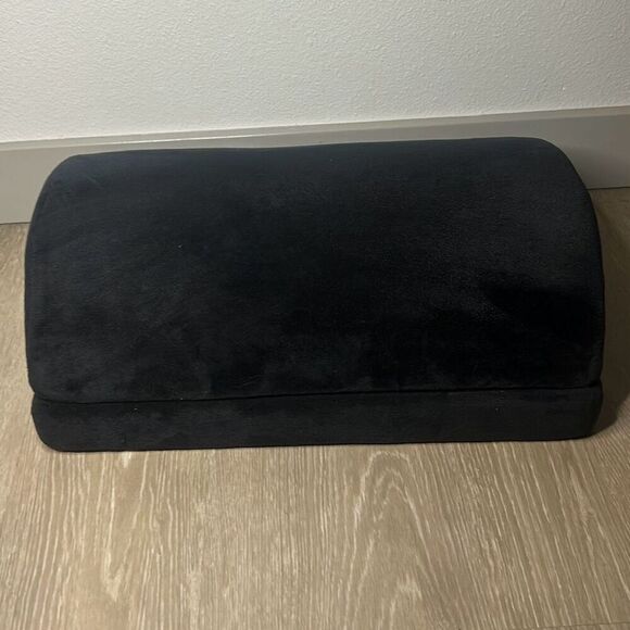 Ergo Foam Under Desk Foot Rest Black Velvet Adjustable High Density Foam New - Picture 1 of 2